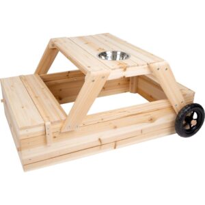 Bac à sable avec bancs et table de boue